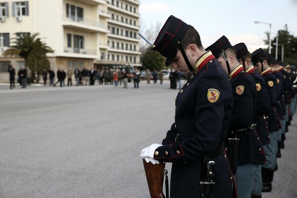 Τα λείψανα έξι αγνοουμένων στρατιωτών από την τουρκική εισβολή στην Κύπρο επέστρεψαν στην Ελλάδα 41 χρόνια μετά