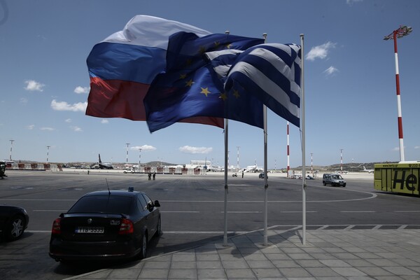 Καρέ - καρέ η επίσκεψη του Πούτιν στην Αθήνα