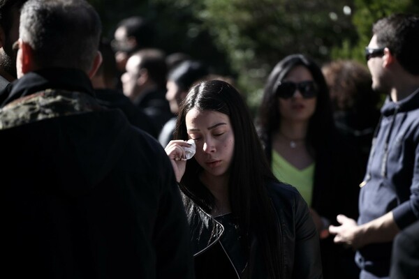 Διάσημοι, φίλοι, συγγενείς και χιλιάδες άνθρωποι ήταν εκεί, για τον Παντελή Παντελίδη