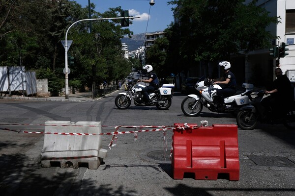 Καρέ - καρέ η επίσκεψη του Πούτιν στην Αθήνα