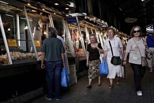 Όλα όσα πρέπει να γνωρίζετε για τις αγορές του Πάσχα - Οδηγός για τα κρέατα, τα λοιπά τρόφιμα και τα παιχνίδια