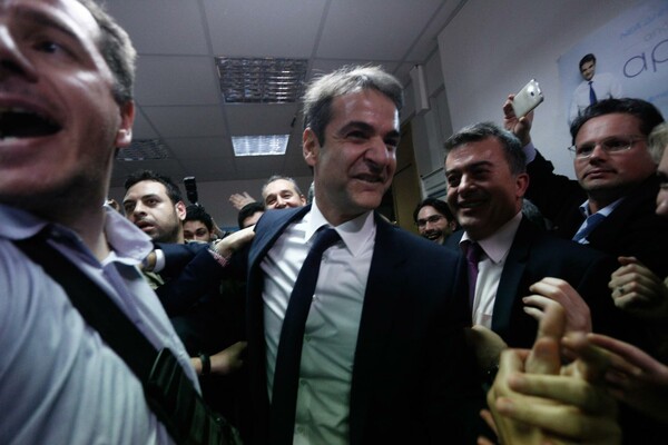 Oι πανηγυρισμοί κατά την άφιξη Μητσοτάκη