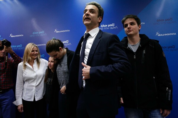 Oι πανηγυρισμοί κατά την άφιξη Μητσοτάκη