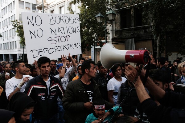Πορεία των προσφύγων στο κέντρο της Αθήνας