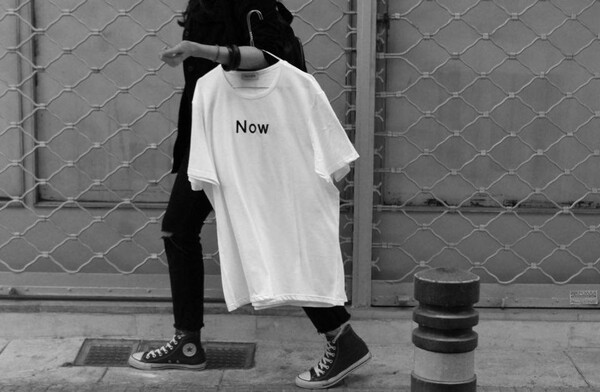 8 δημιουργοί των πιο ιδιαίτερων ελληνικών T-shirts παρουσιάζουν...
