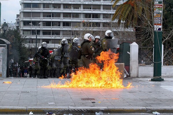 Eικόνες από τα επεισόδια στο κέντρο της Αθήνας - (βίντεο + φωτό)