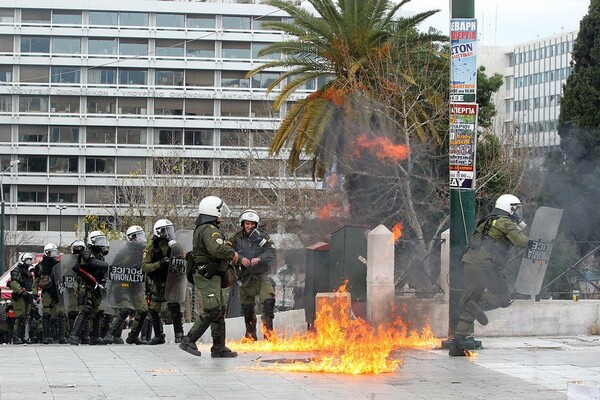 Eικόνες από τα επεισόδια στο κέντρο της Αθήνας - (βίντεο + φωτό)