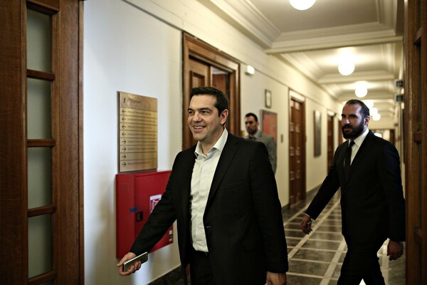 Τσίπρας σε υπουργικό: Απαράδεκτες και μη ανεκτές οι μονομερείς ενέργειες στο προσφυγικό