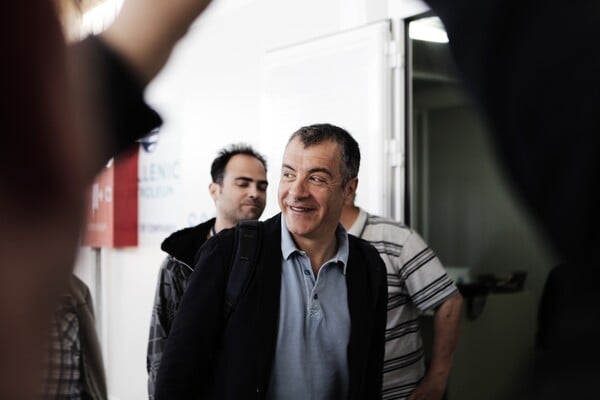 To μήνυμα του Σταύρου Θεοδωράκη για το Πάσχα από τα Χανιά