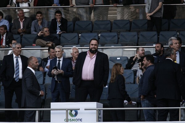 Η ΑΕΚ στον θρόνο με 2-1 επί του Ολυμπιακού - σε ένα άδειο ΟΑΚΑ
