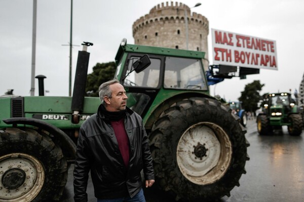 Εκατοντάδες τρακτέρ στο Λευκό Πύργο
