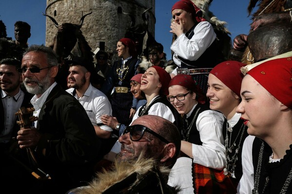 Οι επιβλητικοί Κωδωνοφόροι κατέλαβαν την Θεσσαλονίκη