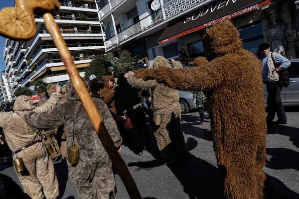 Οι επιβλητικοί Κωδωνοφόροι κατέλαβαν την Θεσσαλονίκη