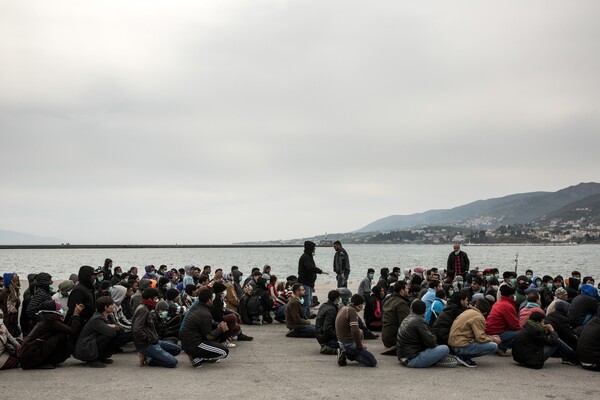 Κυνική παραδοχή Ευρωπαίου αξιωματούχου: Στόχος η δημιουργία πολλών νήσων «Ellis» στην Ελλάδα