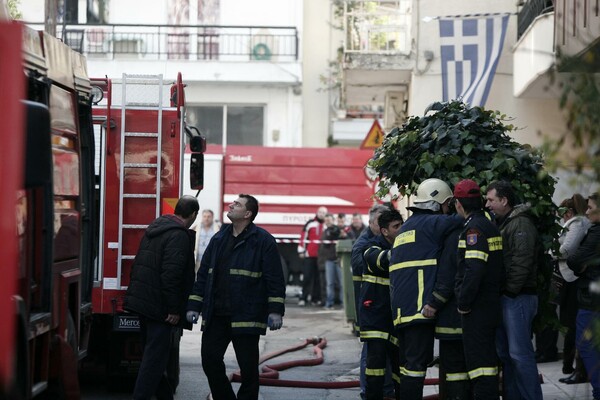 Ιδιοκτήτης καφετέριας στο Χαλάνδρι περιλούστηκε με βενζίνη και απειλούσε ότι θα πυρποληθεί