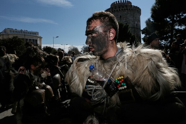 Οι επιβλητικοί Κωδωνοφόροι κατέλαβαν την Θεσσαλονίκη