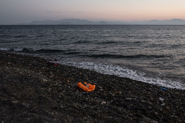 Εντοπίστηκαν οι σοροί τεσσάρων προσφύγων-μεταναστών στους Φούρνους