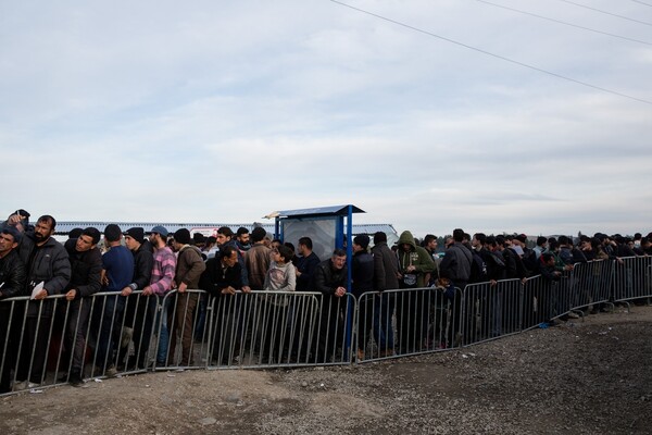 H Κομισιόν στέλνει 4000 υπαλλήλους στην Ελλάδα έως τις 28 Μαρτίου