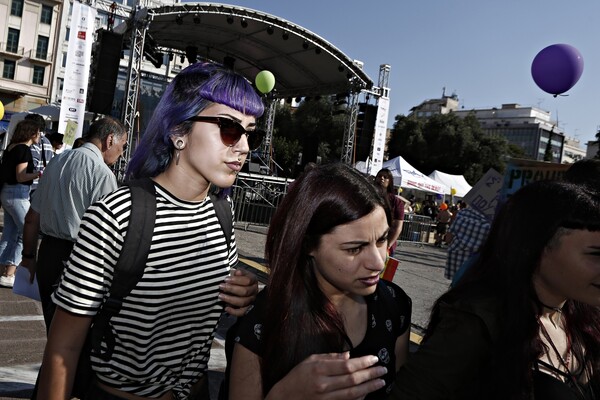 Υπερήφανη Αθήνα - Χιλιάδες άνθρωποι στο Pride της ελευθερίας, της αγάπης και της ισότητας