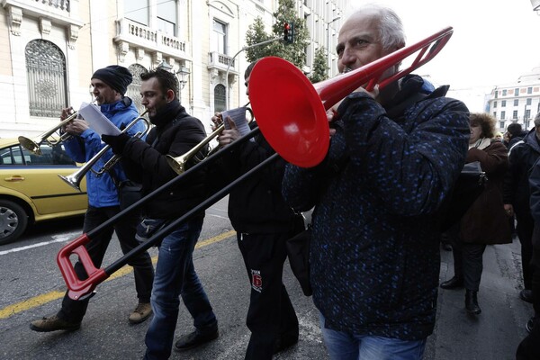 Με μουσική η συγκέντρωση διαμαρτυρίας των καλλιτεχνών - 9 φωτογραφίες