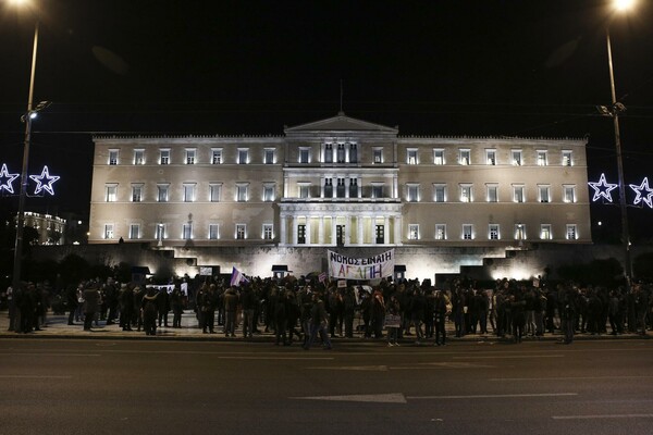 «Habemus Σύμφωνο!..»: Ως το πρωί στην ιστορική ψηφοφορία της Βουλής