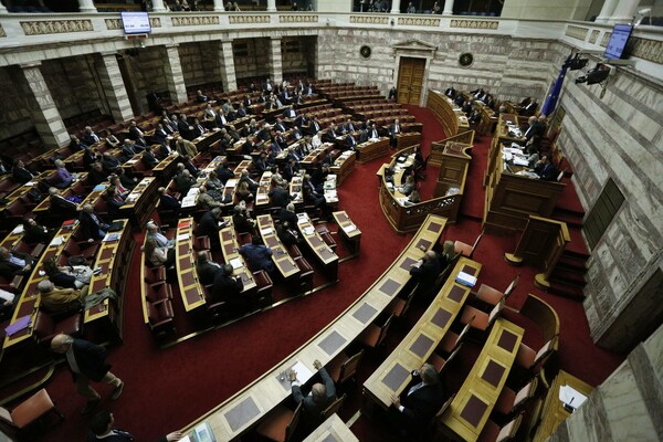 Μέχρι τις 18 Δεκεμβρίου η ψήφιση για τα προαπαιτούμενα στη Βουλή