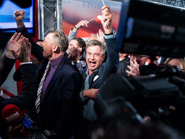 Ακροδεξιό σοκ στην Αυστρία - Θρίαμβος για το FPÖ στον πρώτο γύρο των προεδρικών εκλογών