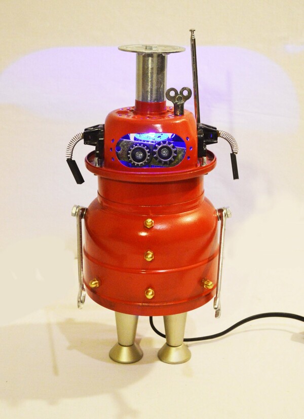 Τα ρομπότ του Θεσσαλονικιού Captain Heartless έχουν γίνει παγκόσμιο viral!