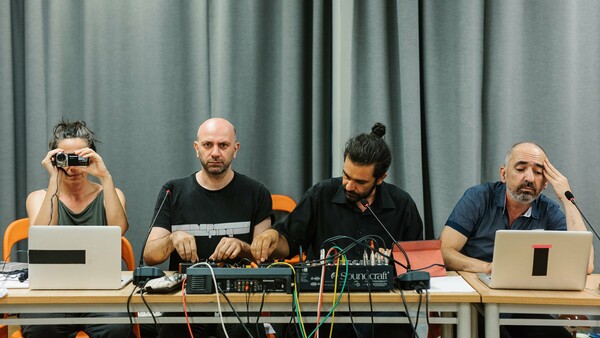 Η ομάδα Detach έρχεται με το Dark Manifesto: Το μέλλον είναι εδώ, είναι στο παρόν σου