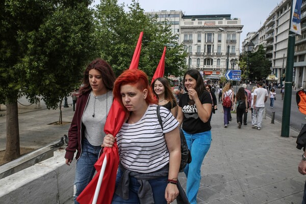 Στους δρόμους τα συνδικάτα - Κλειστό από διαδηλωτές το Σύνταγμα