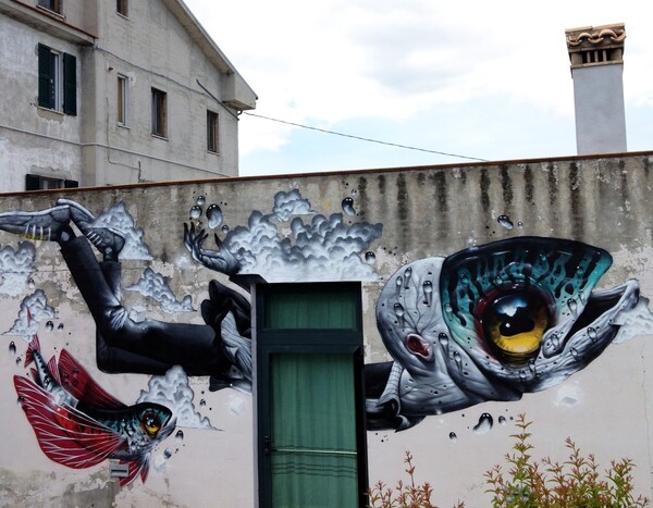 Ένας street artist που μιξάρει Καραβάτζιο, tattoos και video games