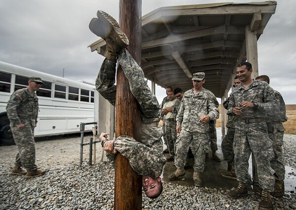 25 από τις καλύτερες στιγμές της στρατιωτικής φωτογραφίας του 2015