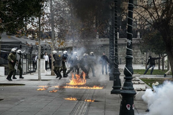 Eικόνες από τα επεισόδια στο κέντρο της Αθήνας - (βίντεο + φωτό)