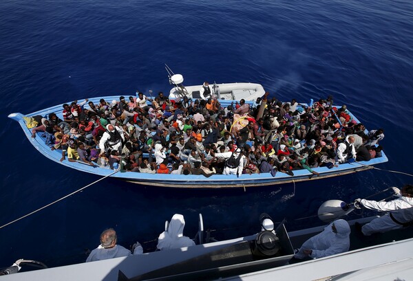 Ο Τούσκ προειδοποιεί την Ιταλία: Προετοιμαστείτε, σε εσάς θα έρθει τώρα το προσφυγικό κύμα