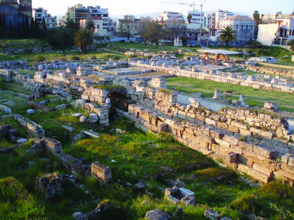 Γιώργο, πως κυλούν οι μέρες στον Κεραμεικό;