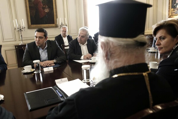 Τσίπρας για προσφυγικό: Αντιμετωπίζουμε ένα πρόβλημα που ξεπερνάει τις δυνάμεις μας