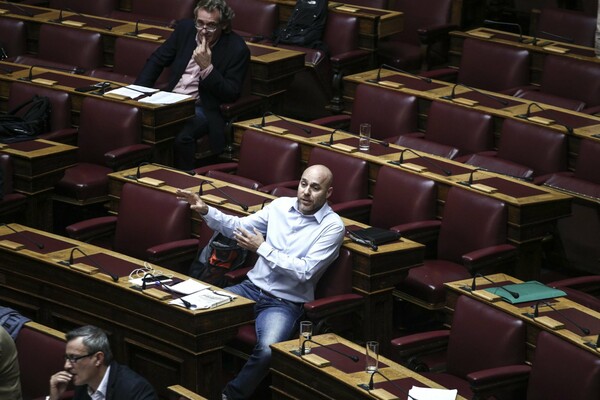 Αμυράς προς Βούτση: Πόσο κοστίζει το κανάλι της Βουλής;