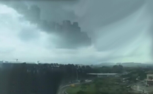 Παγκόσμιο viral η πόλη που εμφανίζεται μέσα στα σύννεφα