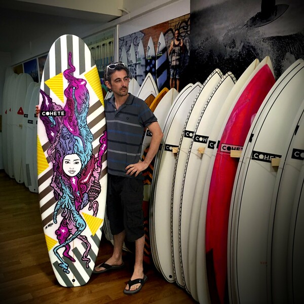 Ο Krah μόλις δημιούργησε εντυπωσιακές σανίδες για την Cohete Surfboards