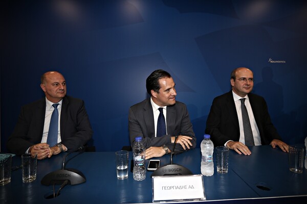 Εγκαίνια για τα νέα γραφεία της ΝΔ και συνεδρίαση της Π.Ε. παρουσία Καραμανλή, Σαμαρά και Μεϊμαράκη