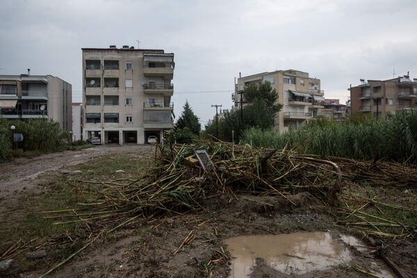 Εικόνες καταστροφής από τη Θεσσαλονίκη