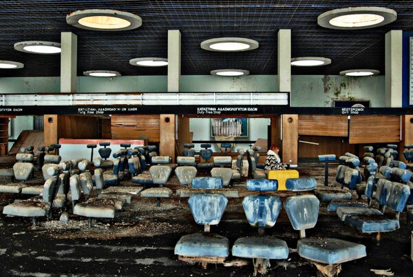 Το πρότζεκτ του Άντρου Ευσταθίου μέσα στο εγκαταλειμμένο αεροδρόμιο της Λευκωσίας