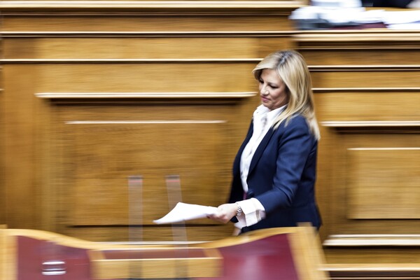 Δημοσκόπηση ΠΑΜΑΚ: Μπροστά ο Μητσοτάκης, απαισιοδοξία και η ανατροπή της Φώφης