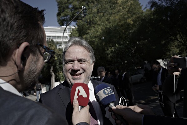 Οι νέοι υπουργοί, οι αφίξεις και οι φωτογραφίες από την ορκωμοσία