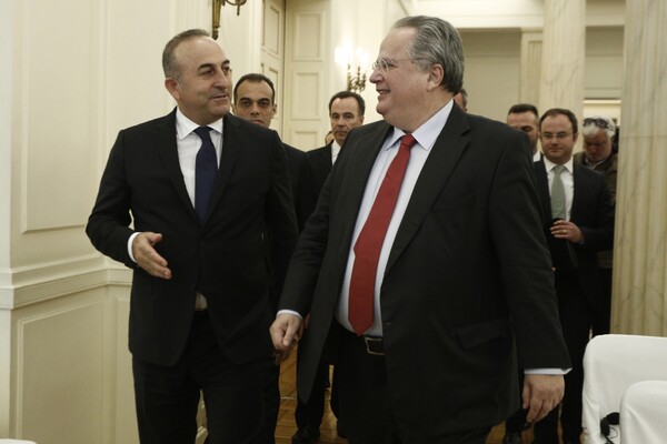 Ανεπίσημη συνάντηση Κοτζιά με Τσαβούσογλου στην Κρήτη- Η πρώτη μετά την απόπειρα πραξικοπήματος στην Τουρκία