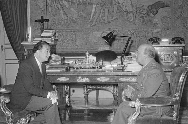 Έντεκα απίθανα πράγματα που έκανε ο Νταλί το φθινόπωρο του 1956