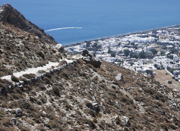 Η Περίσσα (en passant)
