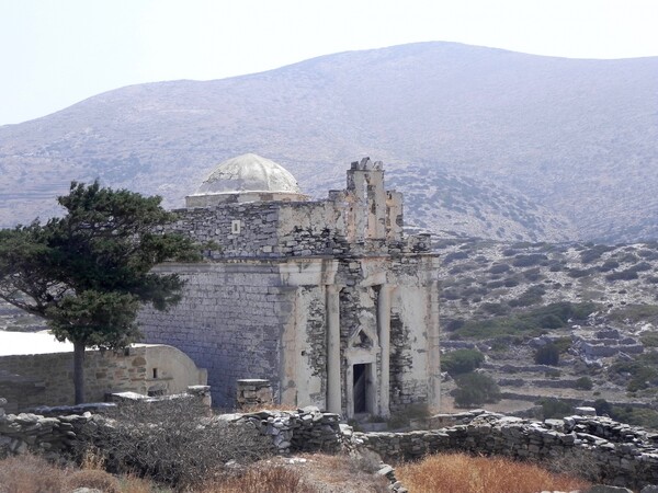 Σίκινος. Επιστροφή στην αθωότητα και στις ανέμελες διακοπές μιας άλλης εποχής