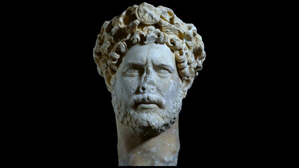 Το Μουσείο Ακρόπολης τιμά την επέτειο των 1.900 χρόνων από την άνοδο στον θρόνο του αυτοκράτορα Αδριανού