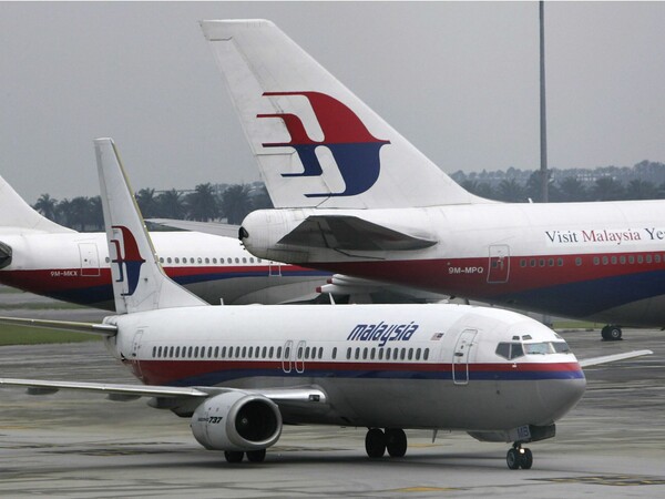Πιθανώς υπό έλεγχο η πτήση των αερογραμμών της Μαλαισίας κατά την πτώση της